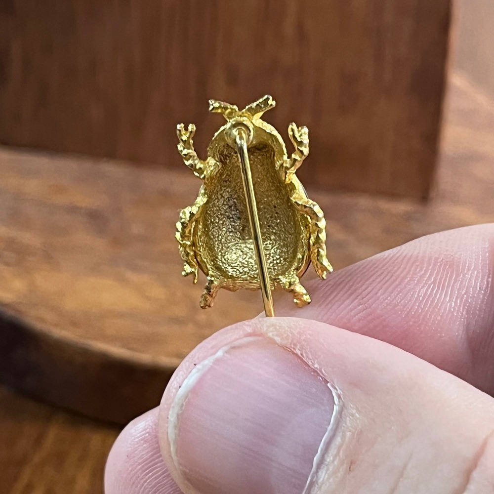 Vtg Green Enamel Ladybug Stick Pin Gold Tone Beetle Lapel Hat Pin - Picture 5 of 6